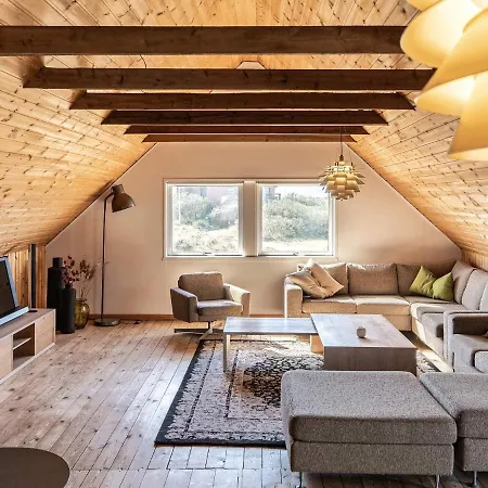 Five-bedroom Holiday In Rømø 1